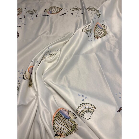 Embroidered Fish & Shells Sheen Tablecloth 68x86" Cutout Design - Picture 4 of 5